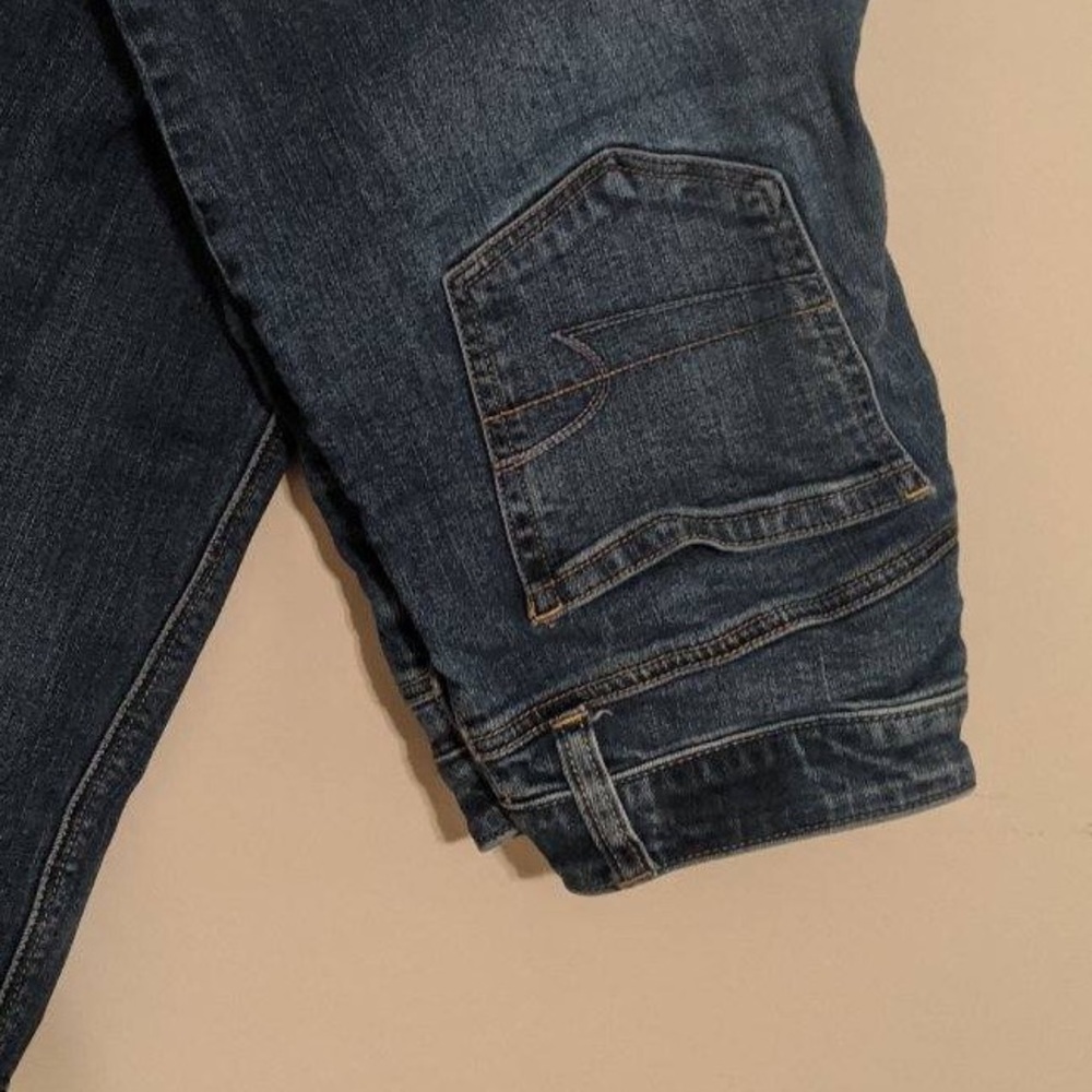Crop mom jean